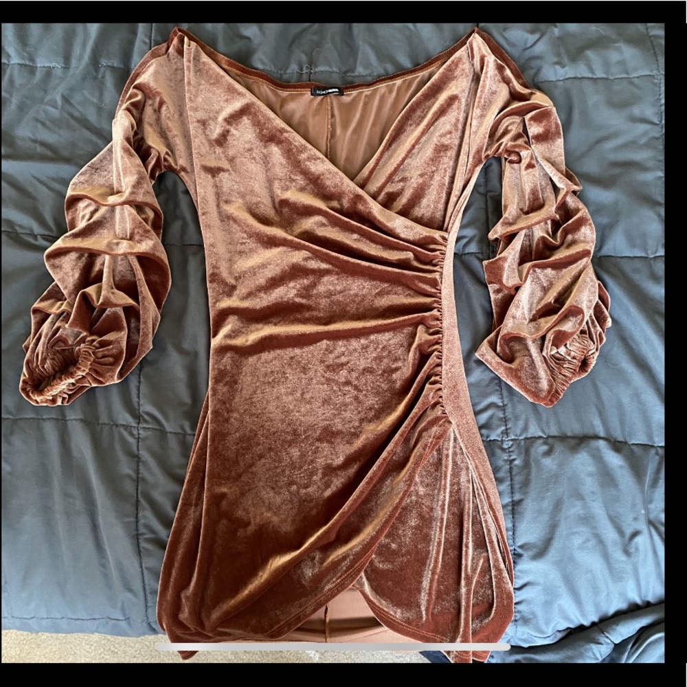 Dress Fashion Nova - Picture 2 of 5